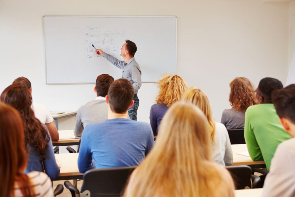 How to improve listening skills in class